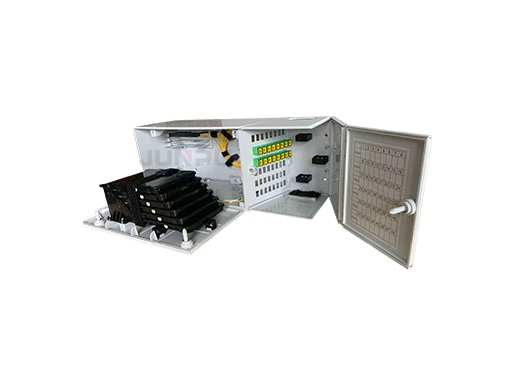 Interne indeling van de CTO-48P doos met aparte splice- en patchcompartimenten