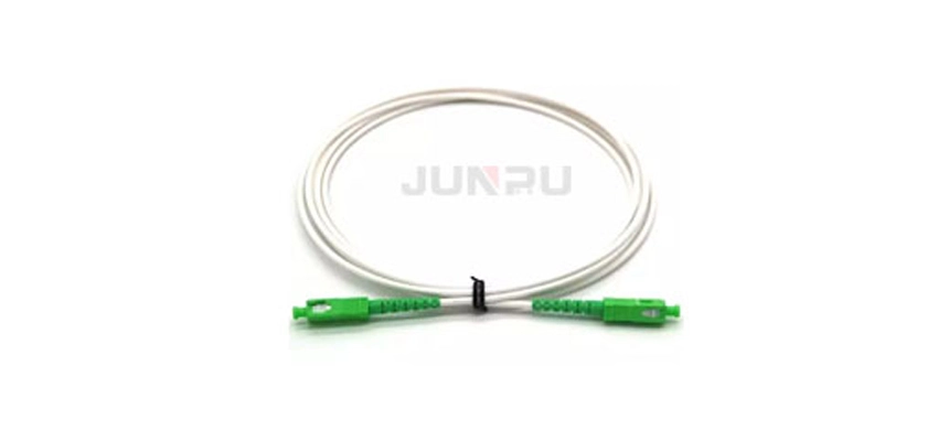 Ivory White SC / APC G657A2 glasvezelpatchkabel